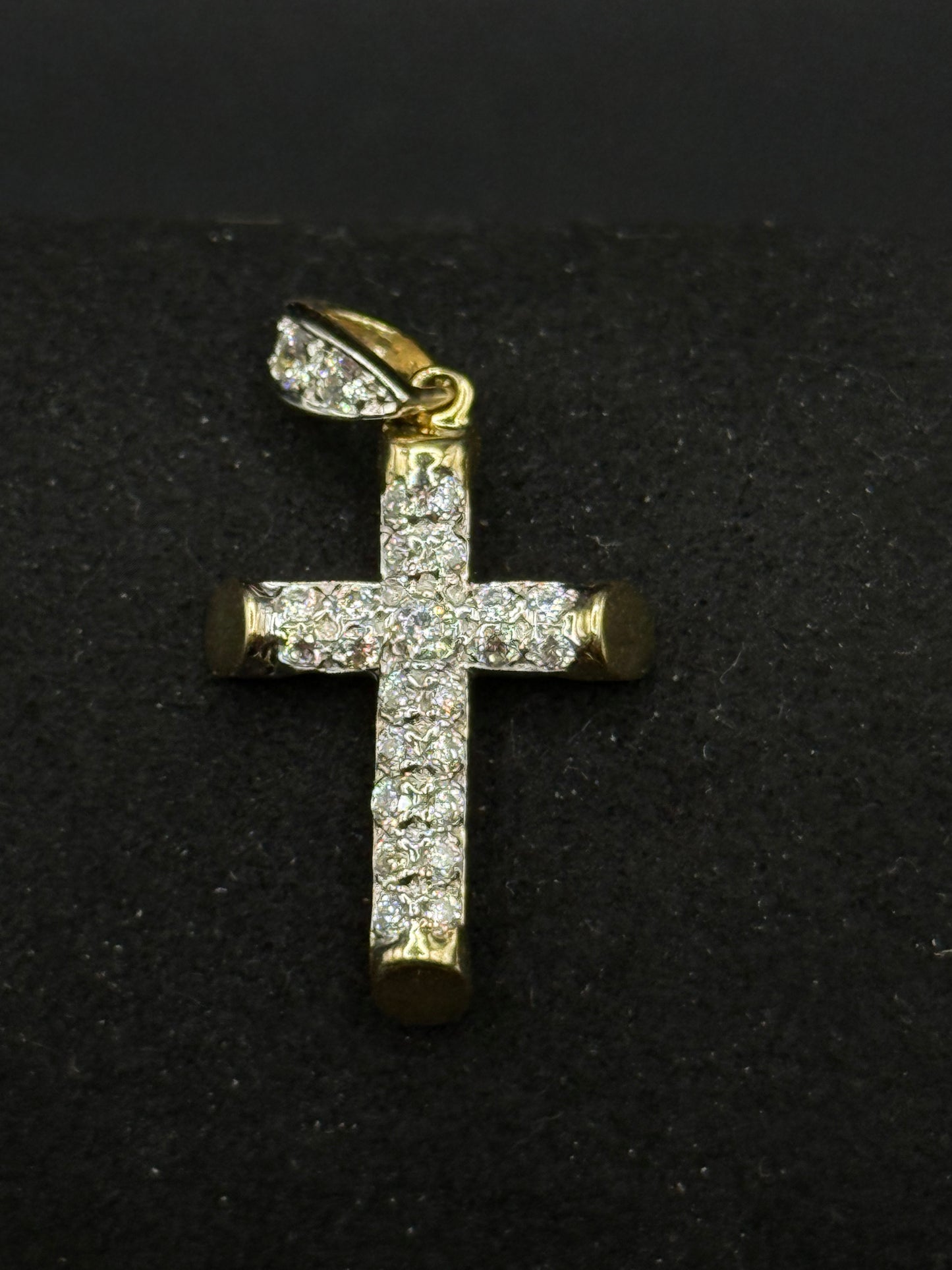 CZ CROSS PENDANT FLAT EDGE