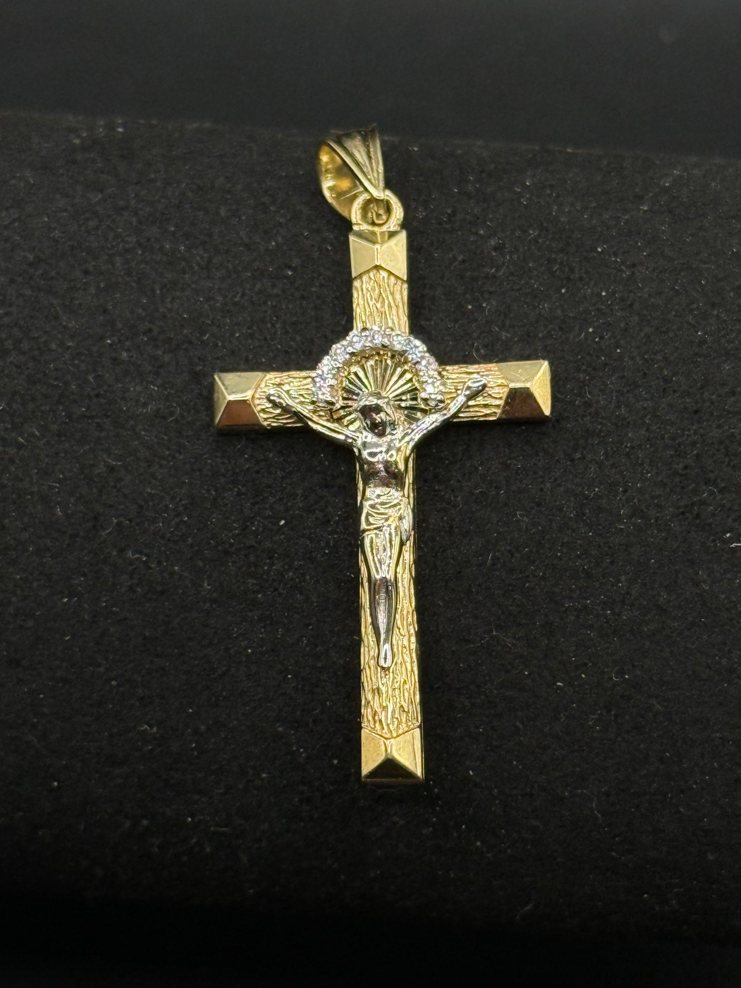 CZ CRUCIFIX CROSS 9CT