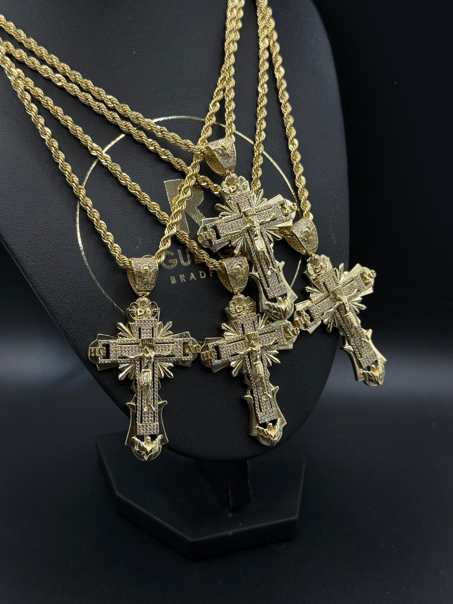 PENDANTS