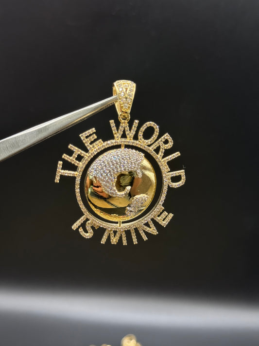 THE WORLD IS MINE PENDANT