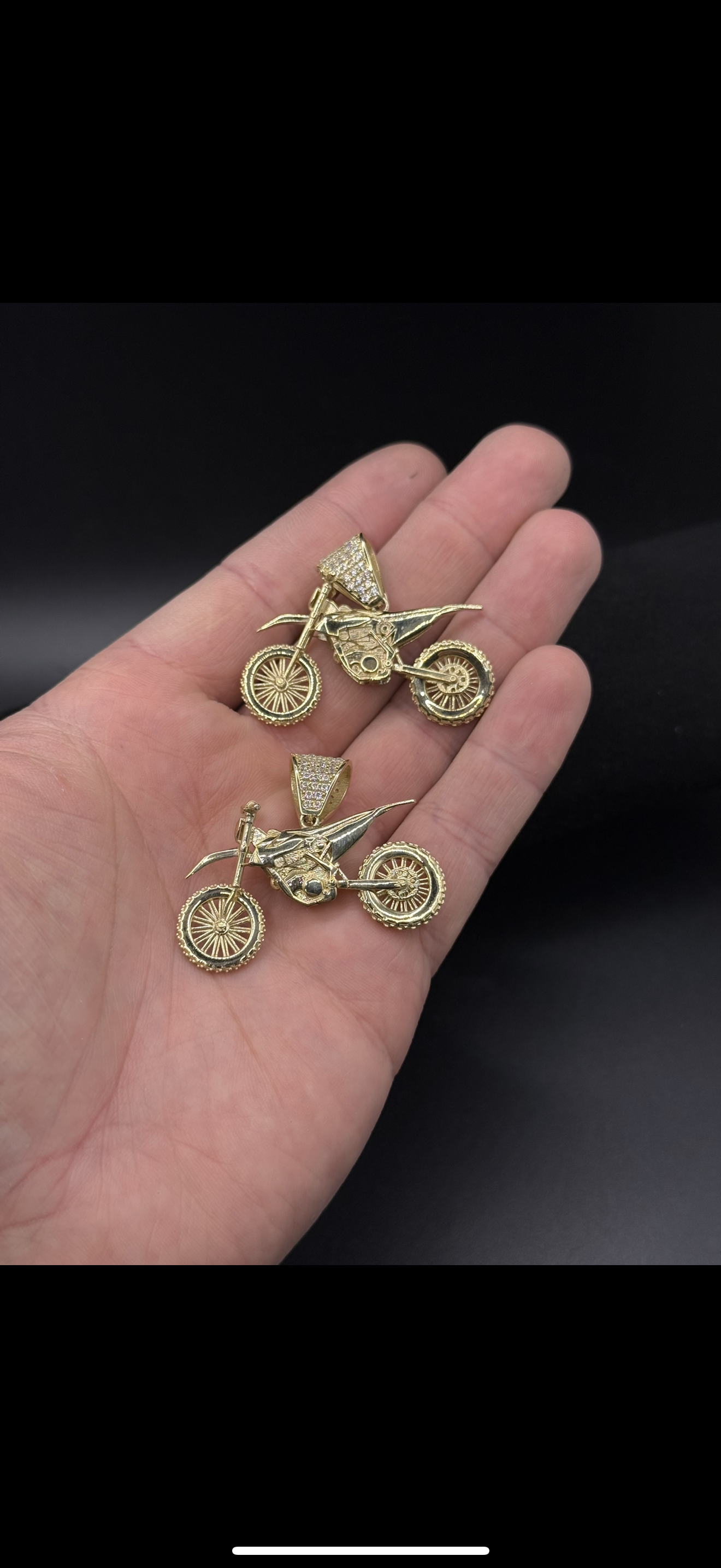 9CT MOTORBIKE PENDANT WITH CZ